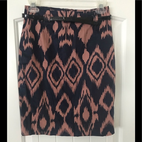 Navy and mauve skirt with patent leather belt - Picture 1 of 4